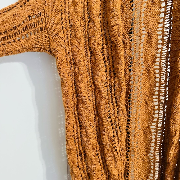 Long American eagle cardigan sweater in rust, orangey colour. Size XS/S. - Picture 3 of 3